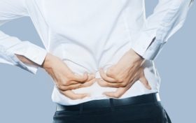 尾巴骨疼？沒事兒多做這倆運(yùn)動縮略圖