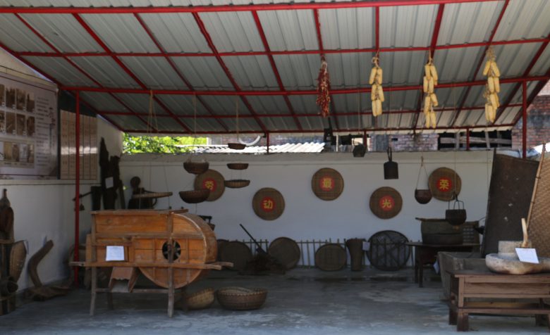 寧強(qiáng)縣鐵鎖關(guān)鎮(zhèn)周家壩小學(xué)“農(nóng)耕文化”進(jìn)校園插圖