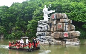 火爆出圈的福利來啦！漢江源景區(qū)年卡只需*元，無限暢游 →縮略圖