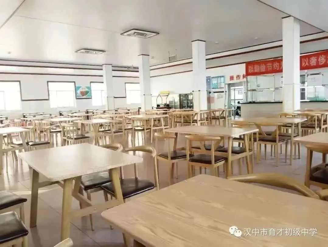 漢中市育才中學(xué)初一新生，高考復(fù)讀班招生火熱報(bào)名進(jìn)行中