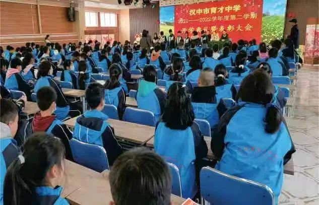熱！熱！熱！育才中學(xué)招生又升溫了