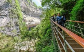 漢中天坑群又有新發(fā)現(xiàn)了！縮略圖