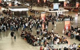 鐵路暑運(yùn)今日啟動(dòng)！ 陜西鐵路預(yù)計(jì)發(fā)送旅客2852萬(wàn)人次縮略圖