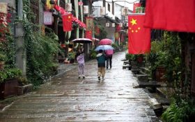 國(guó)慶假期尾聲，在留壩獨(dú)享雨中秋色縮略圖
