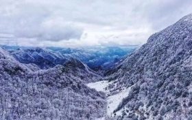 紫柏山冬季臨時閉園，期待冬季冰瀑美景縮略圖