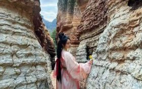 在這里，每一塊拔地而起的奇石，都是大地寫下的音符縮略圖