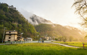 草川子景區(qū)官宣：3月8日所有女性免景區(qū)門票！縮略圖